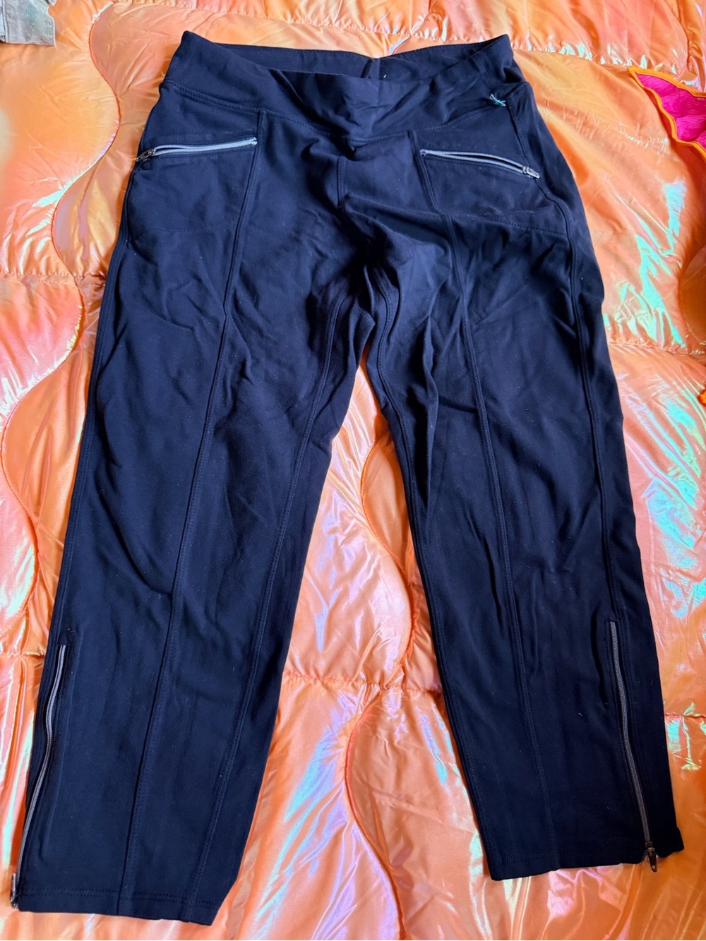 Athleta Black Womens Capri Pants with Zip Pockets